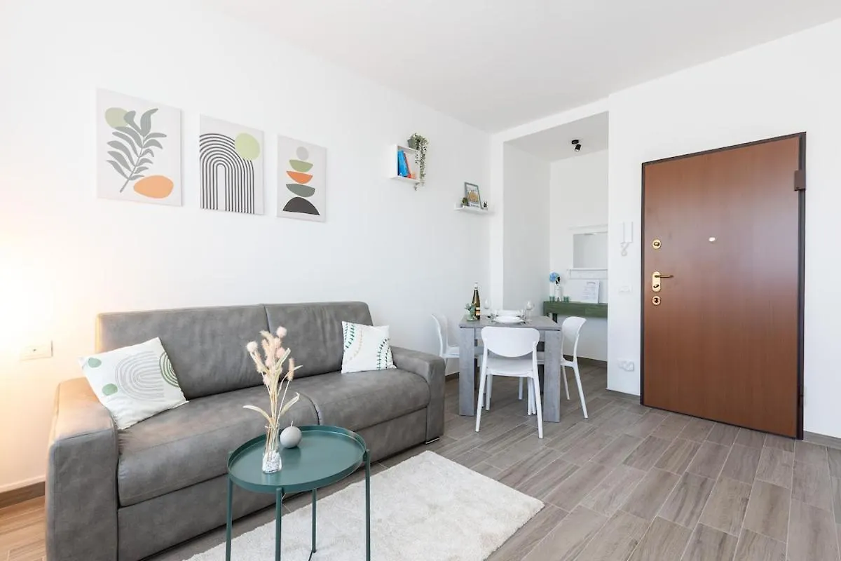 Luxury Apartment Navigli Mailand