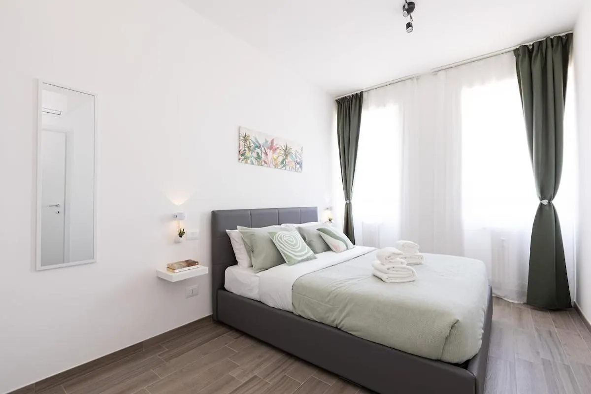 Luxury Apartment Navigli Milan Italy