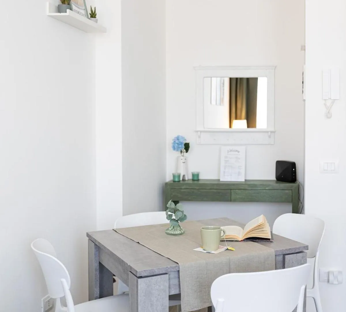 Luxury Apartment Navigli Milan