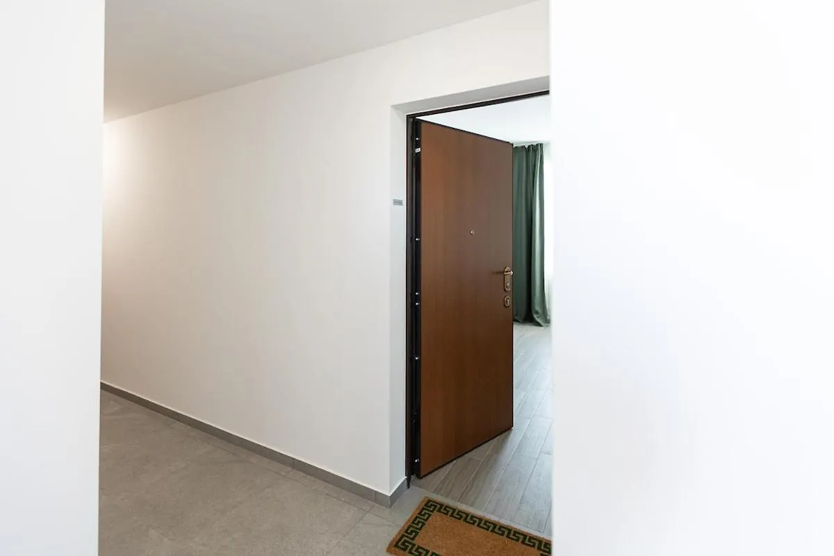 Luxury Apartment Navigli Milan 0*,