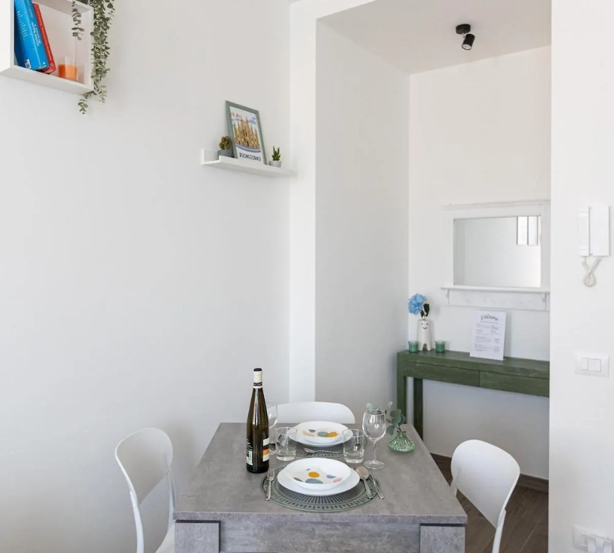 Luxury Apartment Navigli Milan