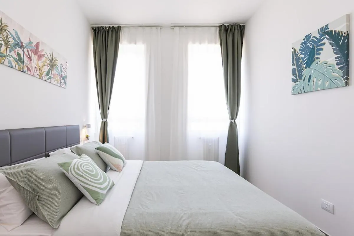 Luxury Apartment Navigli Milan