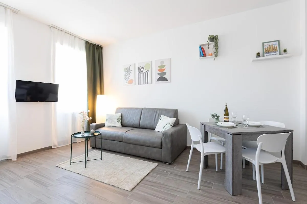 Luxury Apartment Navigli Milan Italy